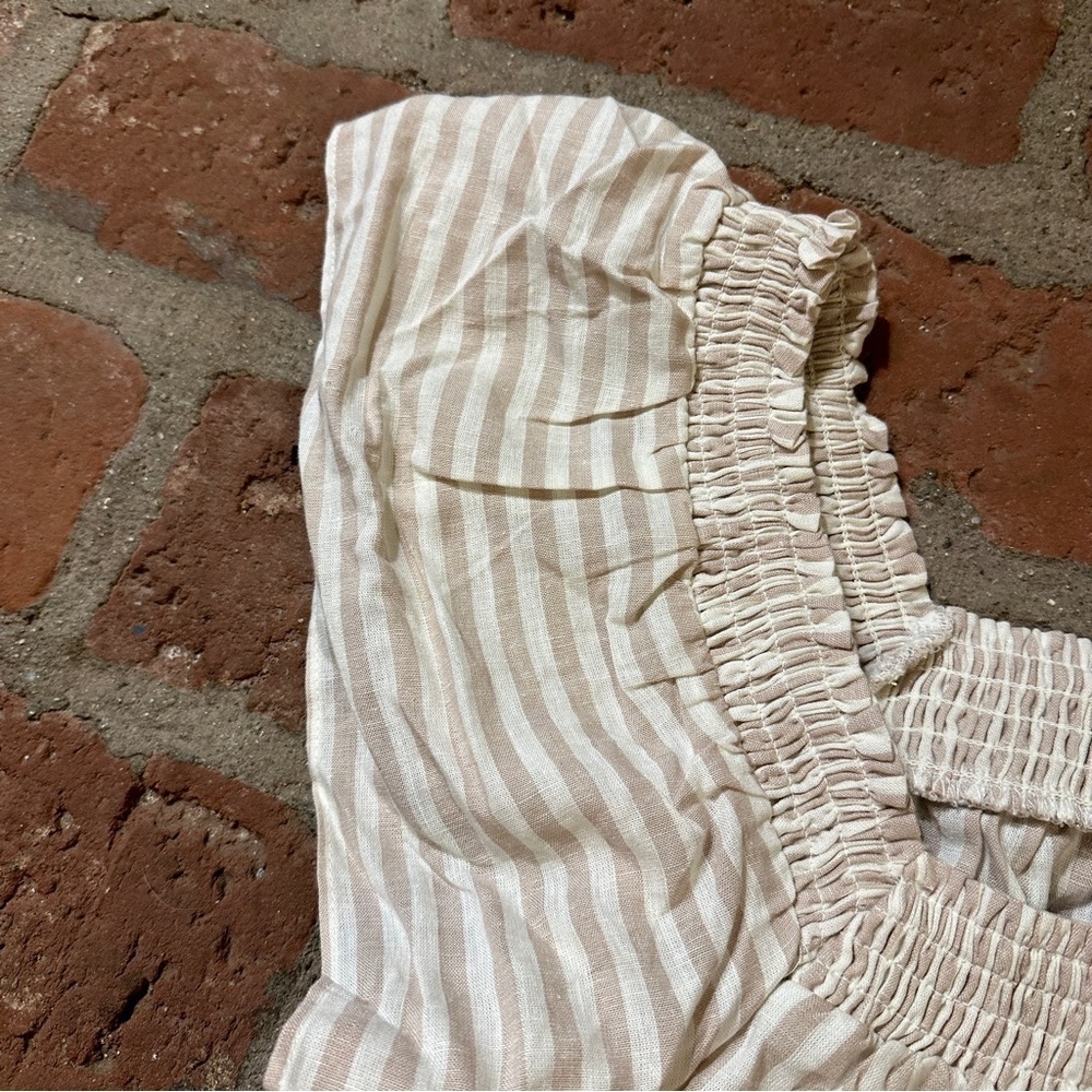 A New Day Medium cream & beige striped to with ruffle sleeves and square neck - Picture 3 of 9
